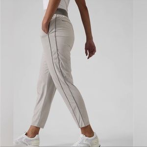Athleta Brooklyn Textured Ankle Pant NWT, Size 10T